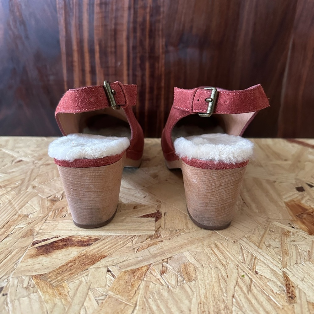 Madewell - Marlo slingback clogs in suede (rust) with shearling - Picture 4 of 9